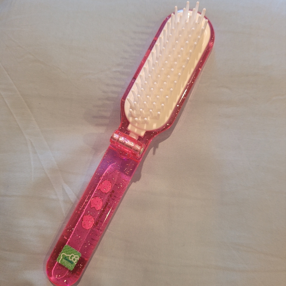 Hello Kitty Foldable Comb + Free Pouch - Picture 4 of 9